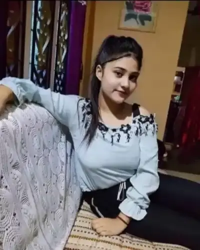 Call Girls Service in Batiyagarh